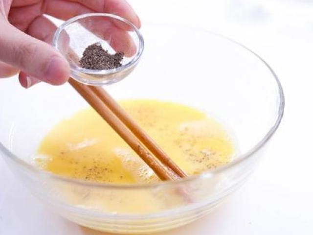 Cách làm món trứng cuộn nấm và măng tây đẹp mắt, ngon ngất ngây