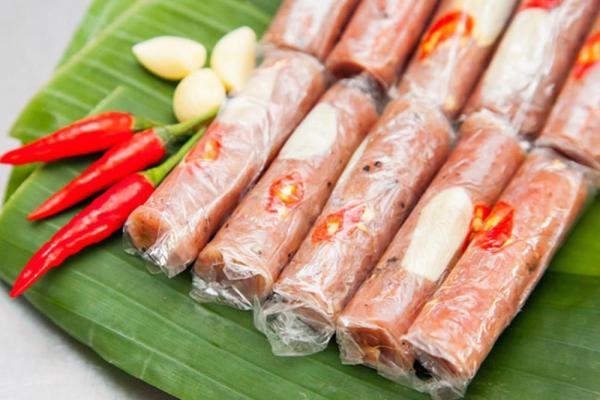 Cách làm nem chua Thanh Hóa tại nhà, giòn ngon chuẩn vị lại cực kỳ an toàn