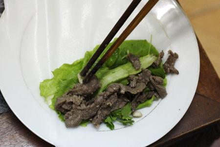 Cách làm phở cuốn Hà Nội