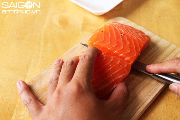 Cách làm sashimi cá hồi ngon đúng điệu