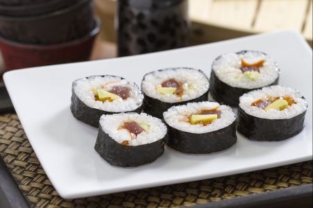 cach lam sushi futomaki dung kieu nhat ban Cách làm Sushi Futomaki đúng kiểu Nhật Bản