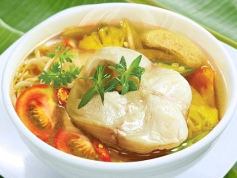 cach nau canh chua ca loc ngot mat tam tac khen ngon tu mieng dau Cách nấu canh chua cá lóc ngọt mát, tấm tắc khen ngon từ miếng đầu...