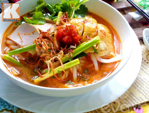 Cách nấu món bánh canh gà thơm ngon đãi cả nhà