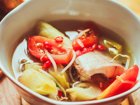 cach nau mon canh chua ca loc lam diu nang dau mua Cách nấu món canh chua cá lóc làm dịu nắng đầu mùa