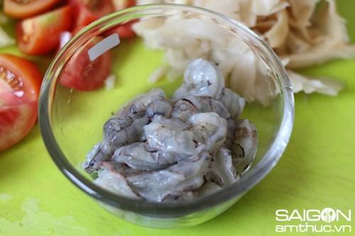 Cách nấu món canh chua tôm nấm mối cực hấp dẫn