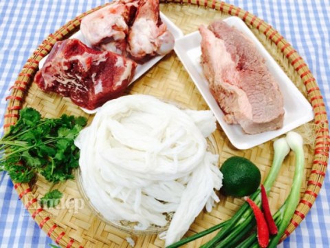 cach nau pho bo tai gau ngon tuyet dai ca nha sau tet Cách nấu phở bò tái gầu ngon tuyệt đãi cả nhà sau Tết