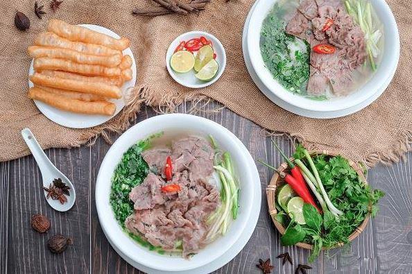 Cách nấu phở bò thơm ngon chuẩn vị đơn giản tại nhà