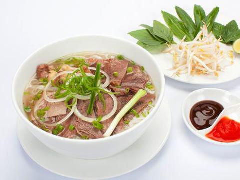 cach nau pho bo thom ngon chuan vi don gian tai nha Cách nấu phở bò thơm ngon chuẩn vị đơn giản tại nhà