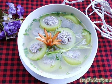 canh bi dao nhoi thit thanh mat Canh bí đao nhồi thịt thanh mát