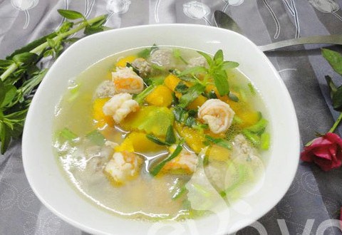 canh bi do nau tom thit Canh bí đỏ nấu tôm thịt