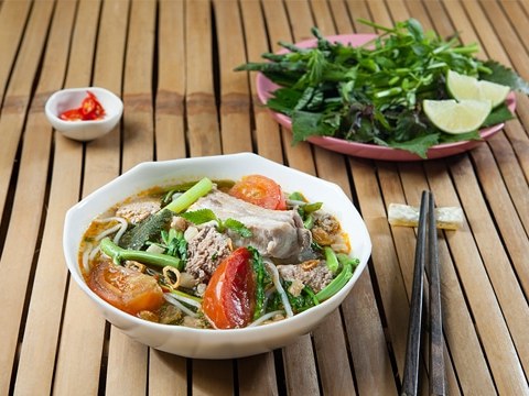 canh bun suon rieu cua Canh bún sườn riêu cua