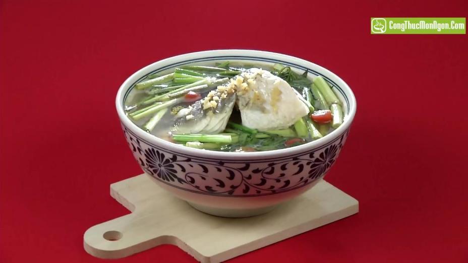 Canh cá chép rau cần