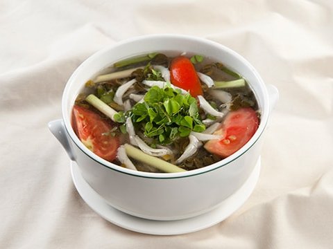 canh ca com la me dat Canh cá cơm lá me đất