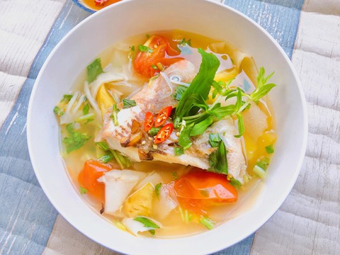 canh ca dieu hong nau mang chua Canh cá điêu hồng nấu măng chua