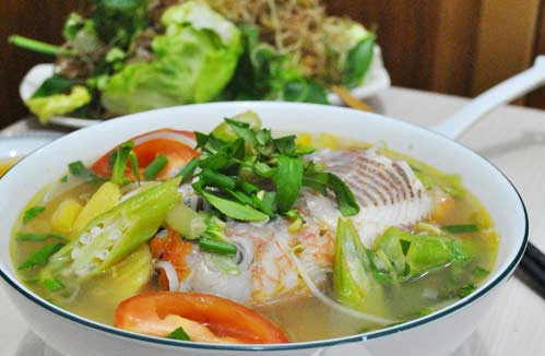 Canh cá nấu chua kiểu miền Nam