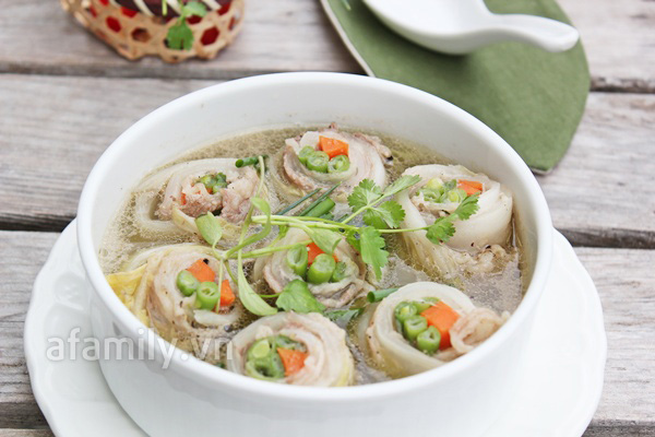 Canh cải thảo cuộn thịt ngọt thơm hấp dẫn