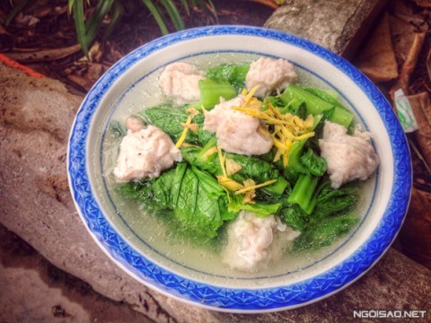 canh cai xanh nau cha ca Canh cải xanh nấu chả cá