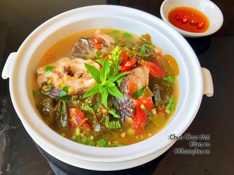 canh chua ca loc la giang thom ngon thanh mat ngay nang Canh chua cá lóc lá giang thơm ngon, thanh mát ngày nắng