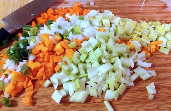Canh chua thịt viên ngon tuyệt cho bữa trưa đầu tuần