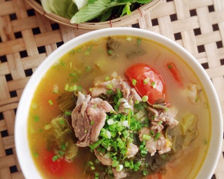 canh dua cai chua nau suon Canh dưa cải chua nấu sườn