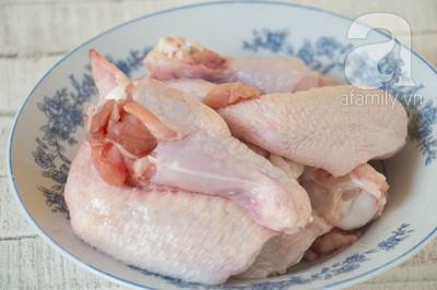 Cánh gà chiên sốt me chua giòn hấp dẫn