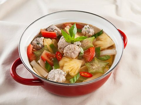 canh muc nau chua Canh mực nấu chua