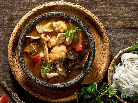 canh nam ga la giang Canh nấm gà lá giang