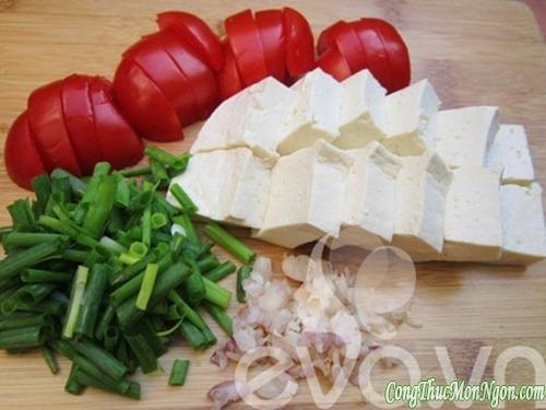 Canh ngao đậu phụ nấu nấm