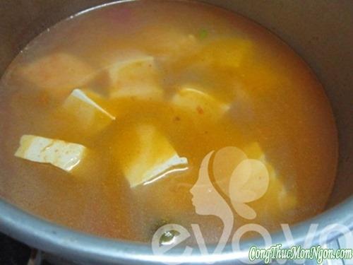 Canh ngao đậu phụ nấu nấm