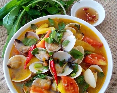 canh ngheu nau chua Canh nghêu nấu chua