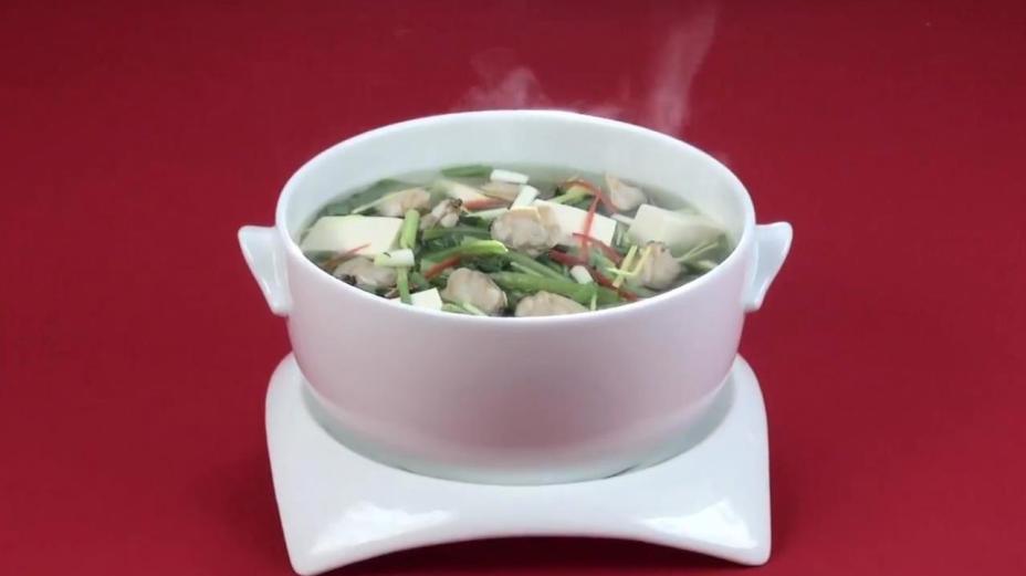 Canh nghêu rau bó xôi đủ chất, ngon miệng