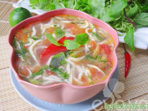 Canh riêu cá ngần chua chua ngon cơm