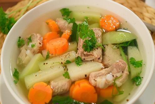 Canh sườn nấu su hào đơn giản, vô cùng dễ ăn