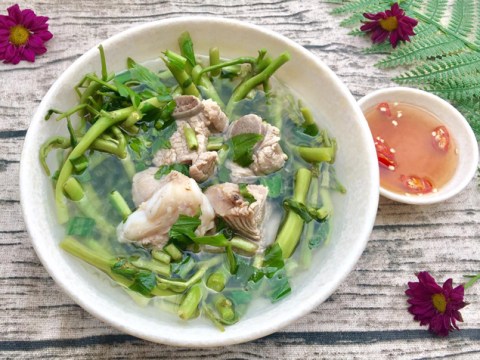 canh suon rau rut nau me Canh sườn rau rút nấu me