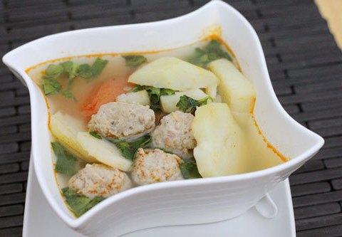 canh thit vien khoai tay ngot bui rat ngon Canh thịt viên khoai tây ngọt bùi rất ngon