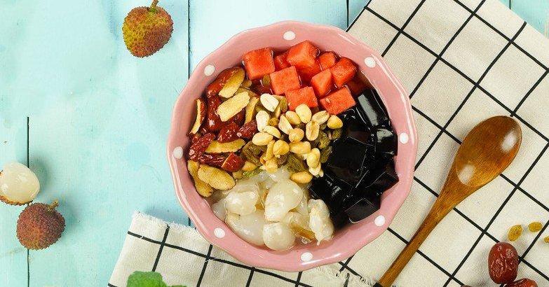 chan ai cua dan cong so day roi mon che vua ngon lai vua giup giam cang thang b 6 "Chân ái" của dân công sở đây rồi, món chè vừa ngon lại vừa giúp giảm căng thẳng bớt stress thì phải ăn thường xuyên thôi!