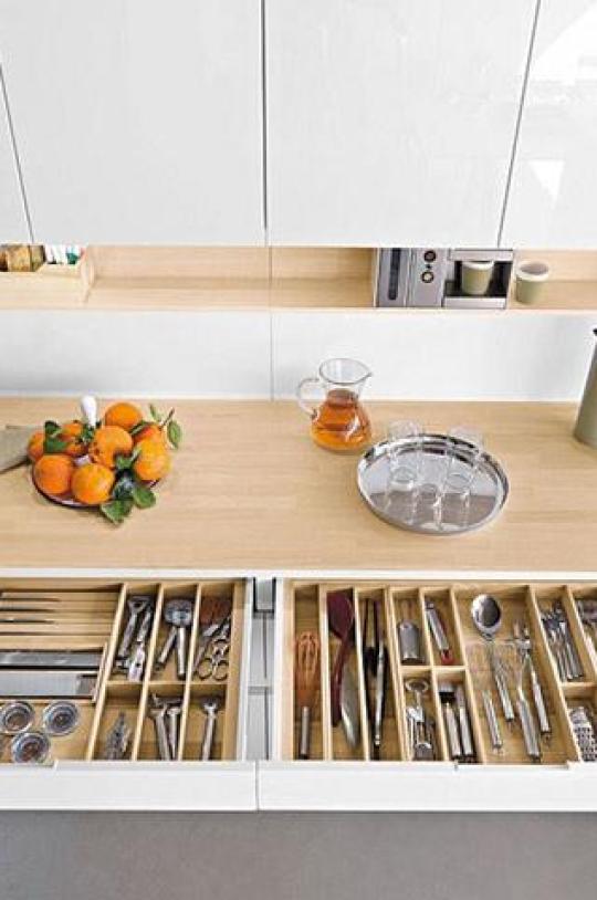 Chẳng còn thấy chật chội vì căn bếp quá nhỏ nhờ những mẹo vặt tiện lợi này
