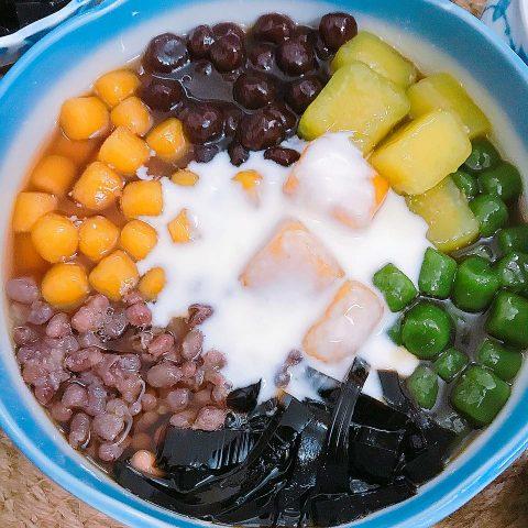Chè khoai dẻo thập cẩm ngọt mát mùa Hè