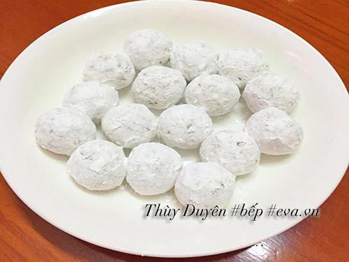 Chè khoai lang bột báng nóng hổi, thơm ngon