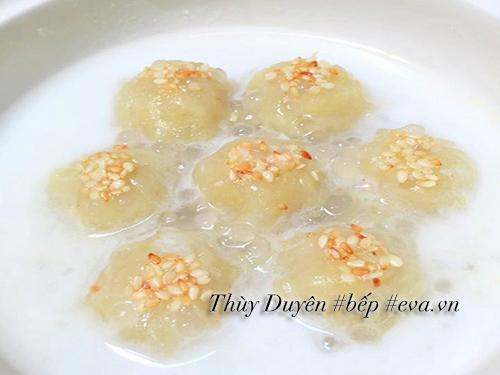 Chè khoai lang bột báng nóng hổi, thơm ngon