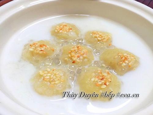 Chè khoai lang bột báng nóng hổi, thơm ngon