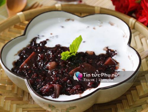 Chè nếp cẩm khoai môn dẻo ngon, thơm mát