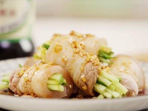 chi la thit luoc thoi nhung an the nay bao nhieu cung khong chan lai con hop voi hoi g 1 Chỉ là thịt luộc thôi nhưng ăn thế này bao nhiêu cũng không chán lại còn hợp với hội giảm cân