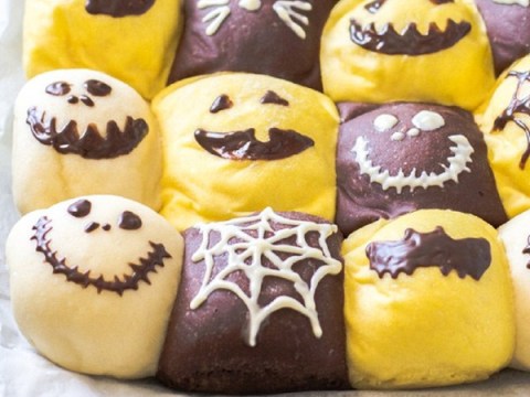 chuan bi don halloween voi mon banh mi sieu cute Chuẩn bị đón Halloween với món bánh mì siêu cute