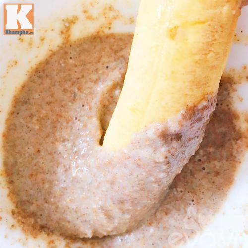Chuối bọc cơm dừa xiên rán nhâm nhi cuối tuần