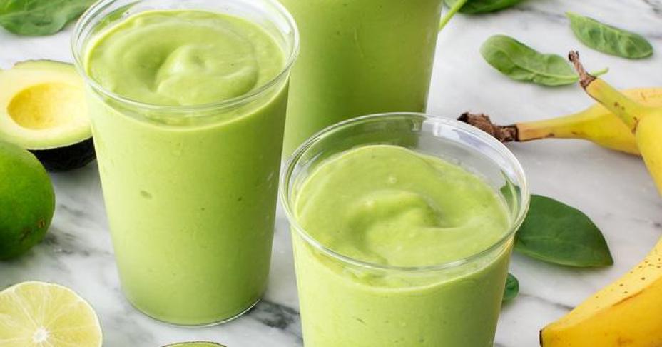 Có một loại sinh tố kết hợp rau và trái cây cực ngon mà lại giúp chị em hết khô da hiệu quả vào mùa lạnh sắp đến