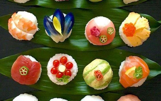 Có những cách làm sushi đẹp đến nao lòng chẳng nỡ ăn, chính bạn cũng có thể làm được