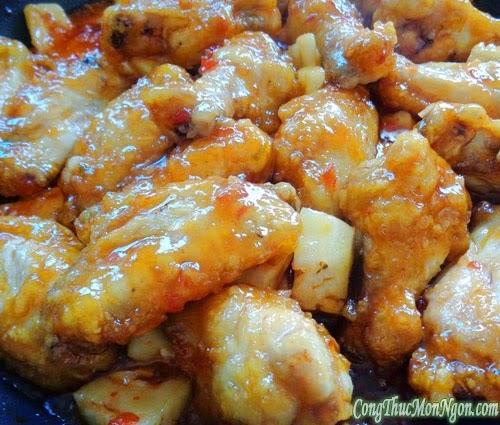 Công thức làm món cánh gà xào dứa