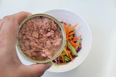 Công thức làm món salad cá ngừ