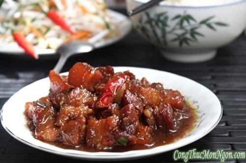 Công thức làm món thịt ba chỉ kho tiêu